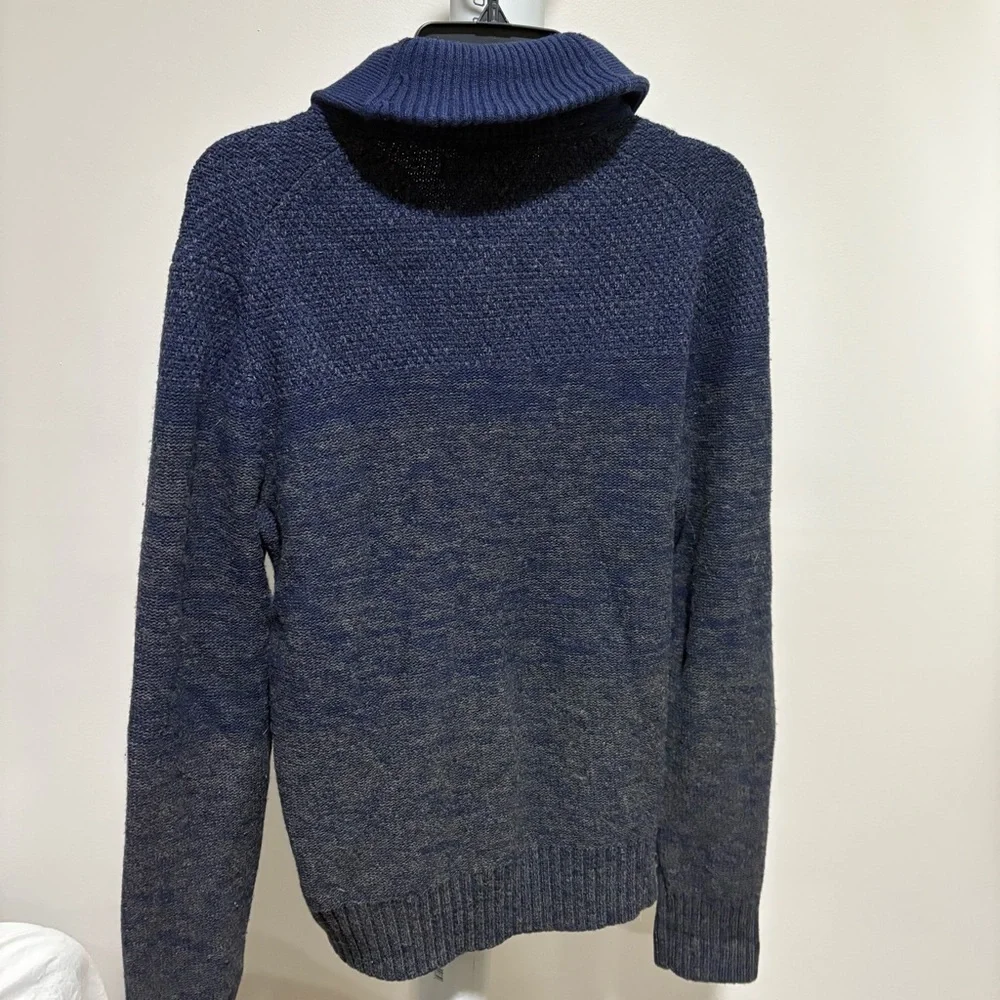 Banana Republic Mens Merino Wool Blend Blue Sweater Sz M Foldover‎ Collar Preppy